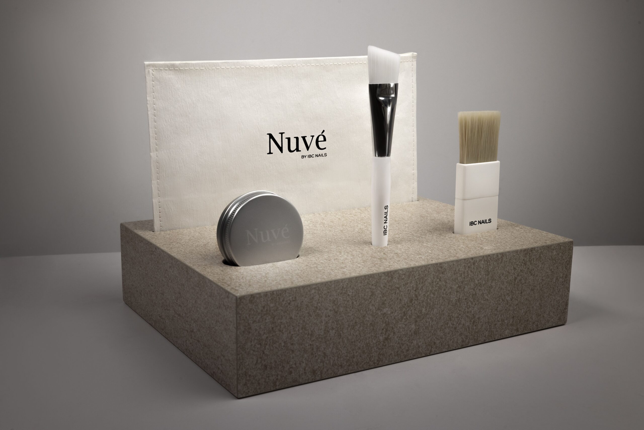 Set NUVE (Vegan Soap, Brush Nuve 06 , Brush Nuve 05, Cantë Nuve)